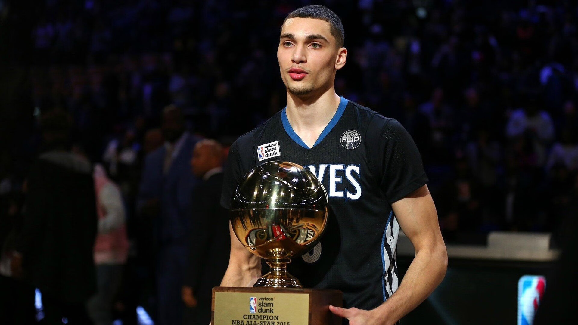 世界杯决赛：阿根廷点球4比3二连冠成功 梅西加冕“双冠王”